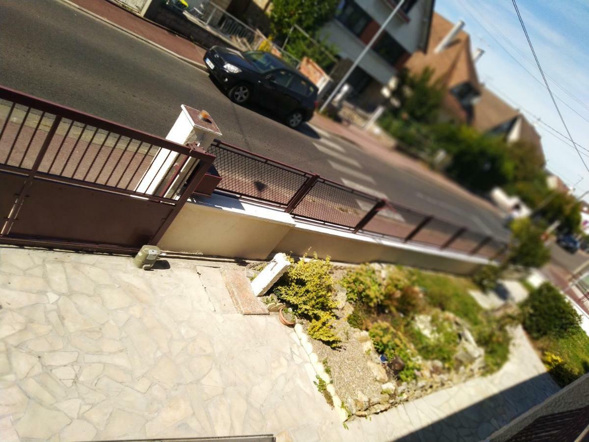 Paradis Tremblay-en-France Exterior foto